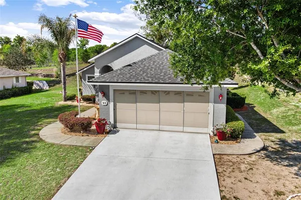 $325,000 | 93 Fairway Circle, Umatilla, FL 32784