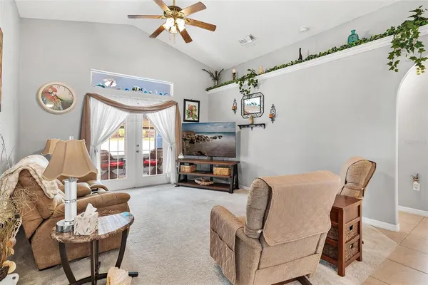 $325,000 | 93 Fairway Circle, Umatilla, FL 32784