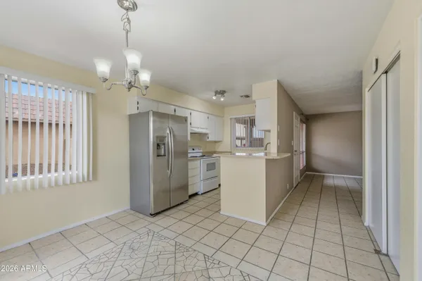 $1,695 | 501 West Yukon Drive, Unit 4, Phoenix, AZ 85027