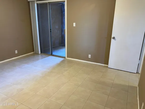 $1,695 | 501 West Yukon Drive, Unit 4, Phoenix, AZ 85027