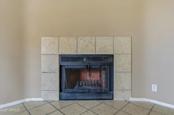 $1,695 | 501 West Yukon Drive, Unit 4, Phoenix, AZ 85027