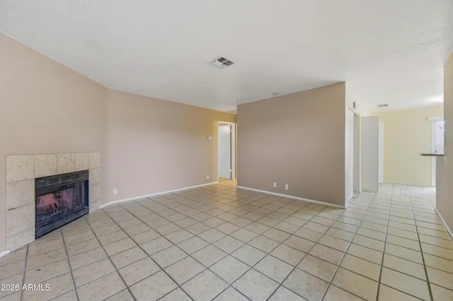 $1,850 | 501 West Yukon Drive, Unit 4, Phoenix, AZ 85027