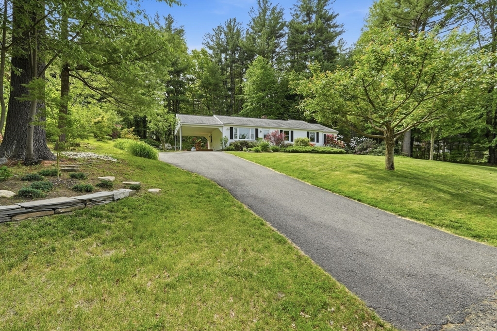 87 Logtown Road Amherst, MA 01002 - Photo 8 of 41