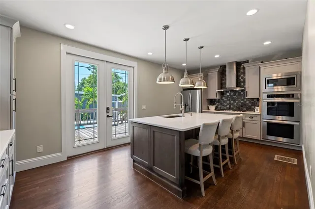 $935,000 | 1170 24th Avenue North, St. Petersburg, FL 33704