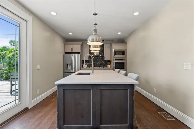 $935,000 | 1170 24th Avenue North, St. Petersburg, FL 33704