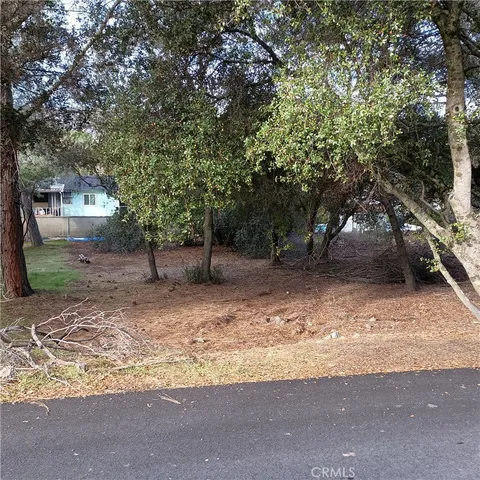 $11,500 | 3021 9th Street, Clearlake, CA 95422