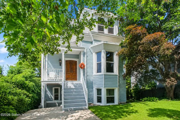 $1,099,999 | 9 Court Street | Stapleton
