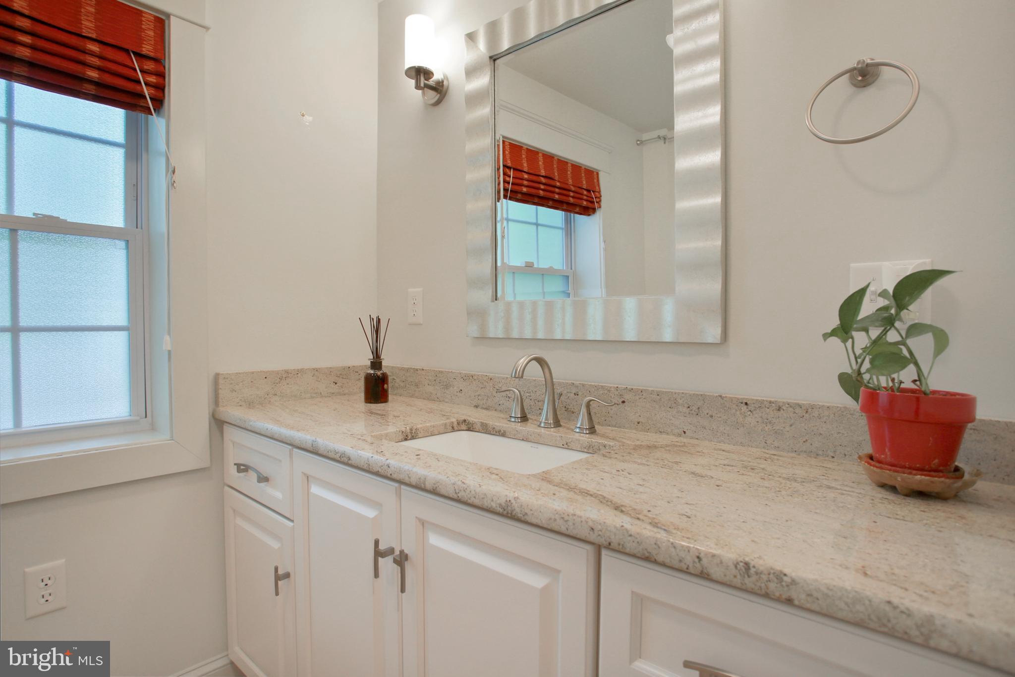 2406 Valley Road Harrisburg, PA 17104 - Photo 17 of 28 Powder Room