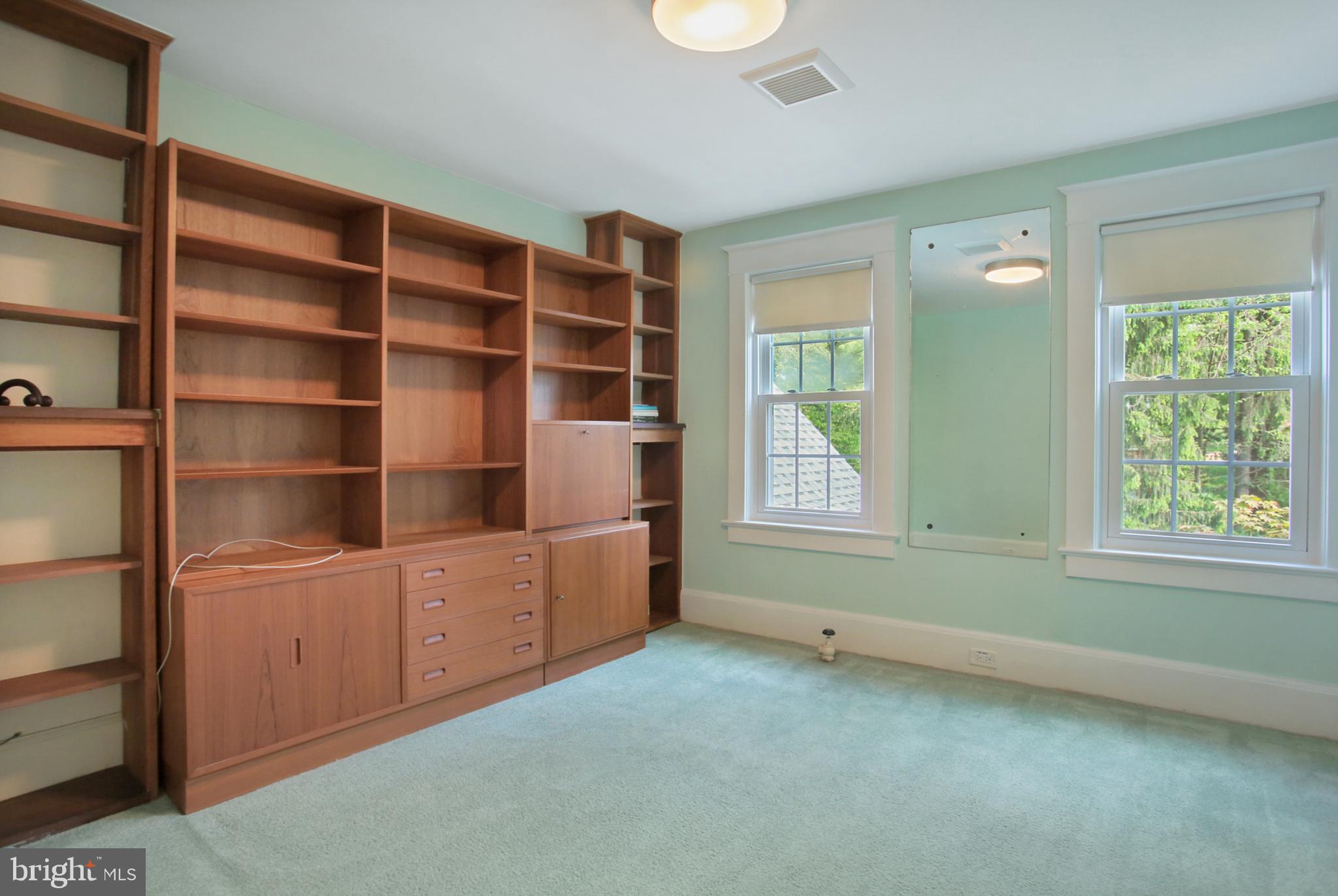 2406 Valley Road Harrisburg, PA 17104 - Photo 21 of 28 Bedroom #3/Office