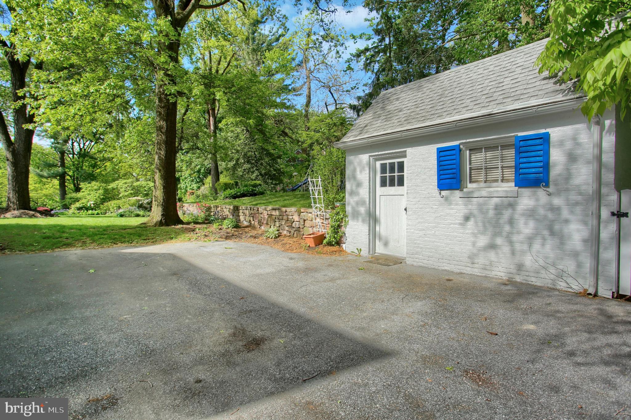 2406 Valley Road Harrisburg, PA 17104 - Photo 28 of 28 Outbuilding