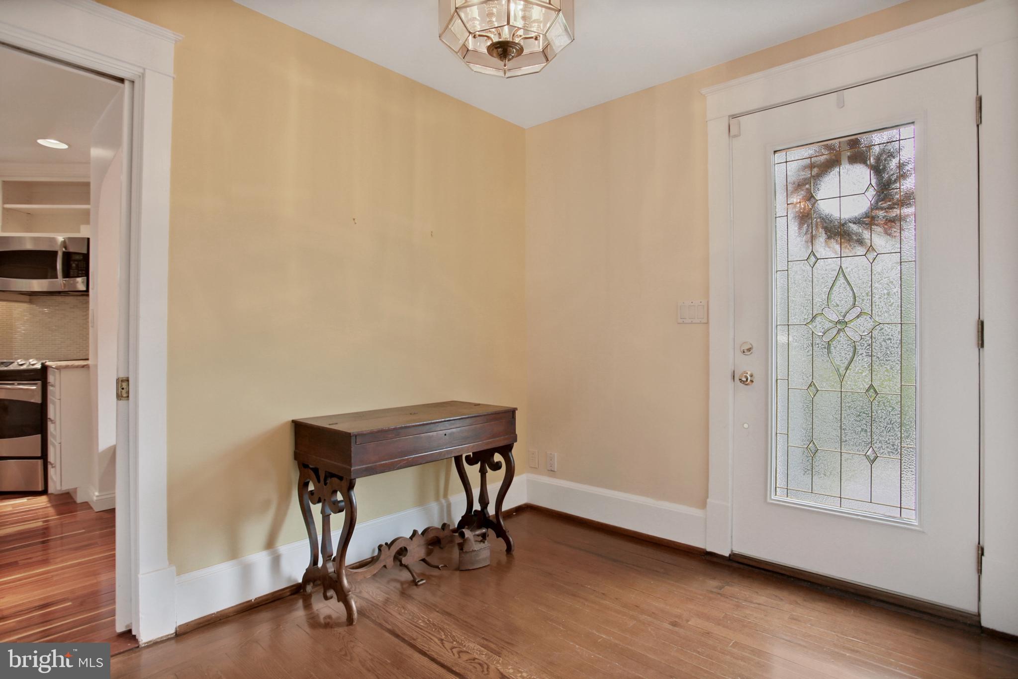 2406 Valley Road Harrisburg, PA 17104 - Photo 6 of 28 Foyer