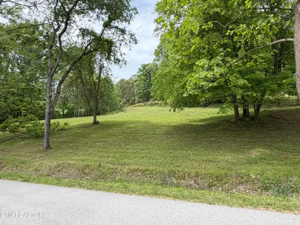 $748,500 | 542 Whitman Hollow Road, La Follette, TN 37766