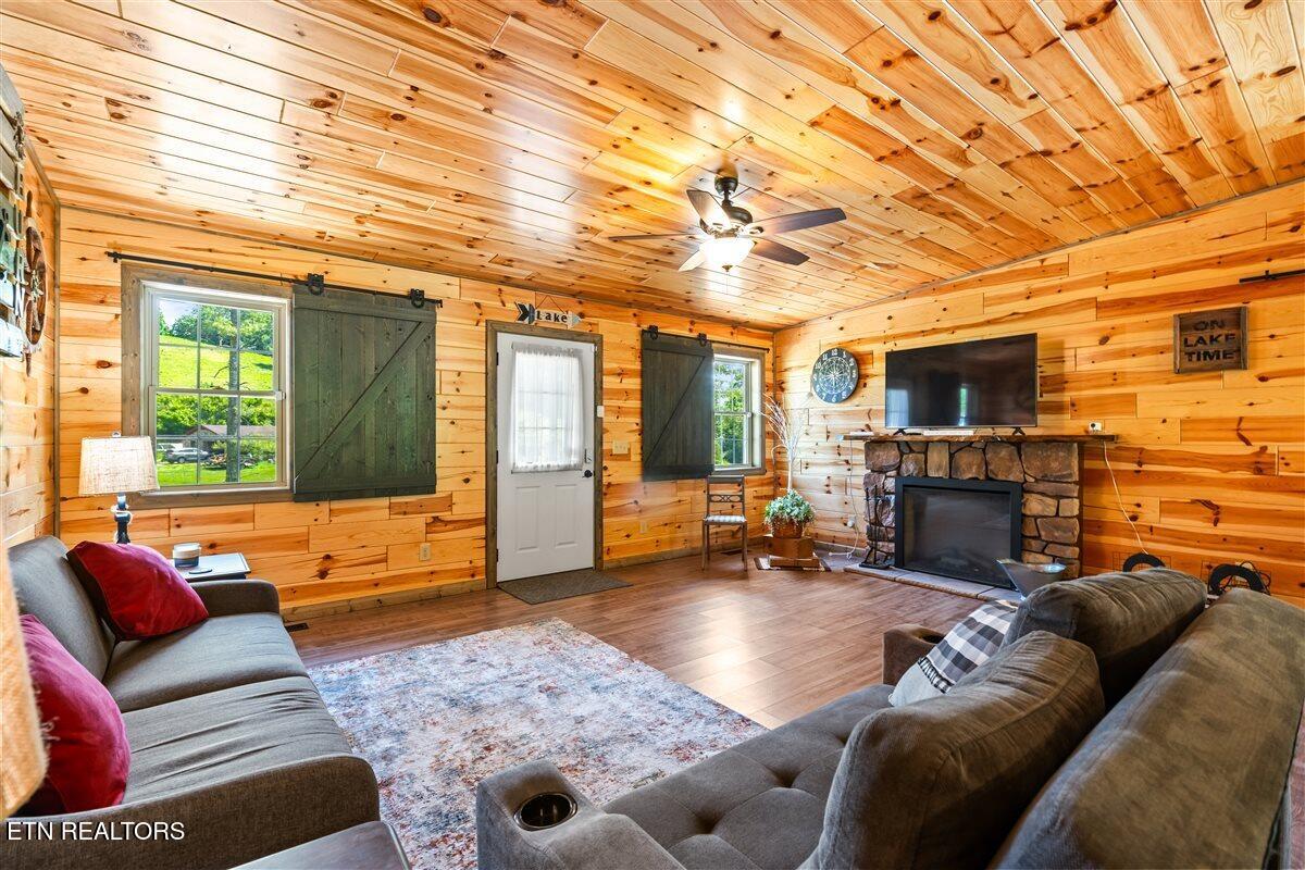 542 Whitman Hollow Road La Follette, TN 37766 - Photo 10 of 59 10-542 Whitman Hollow Rd