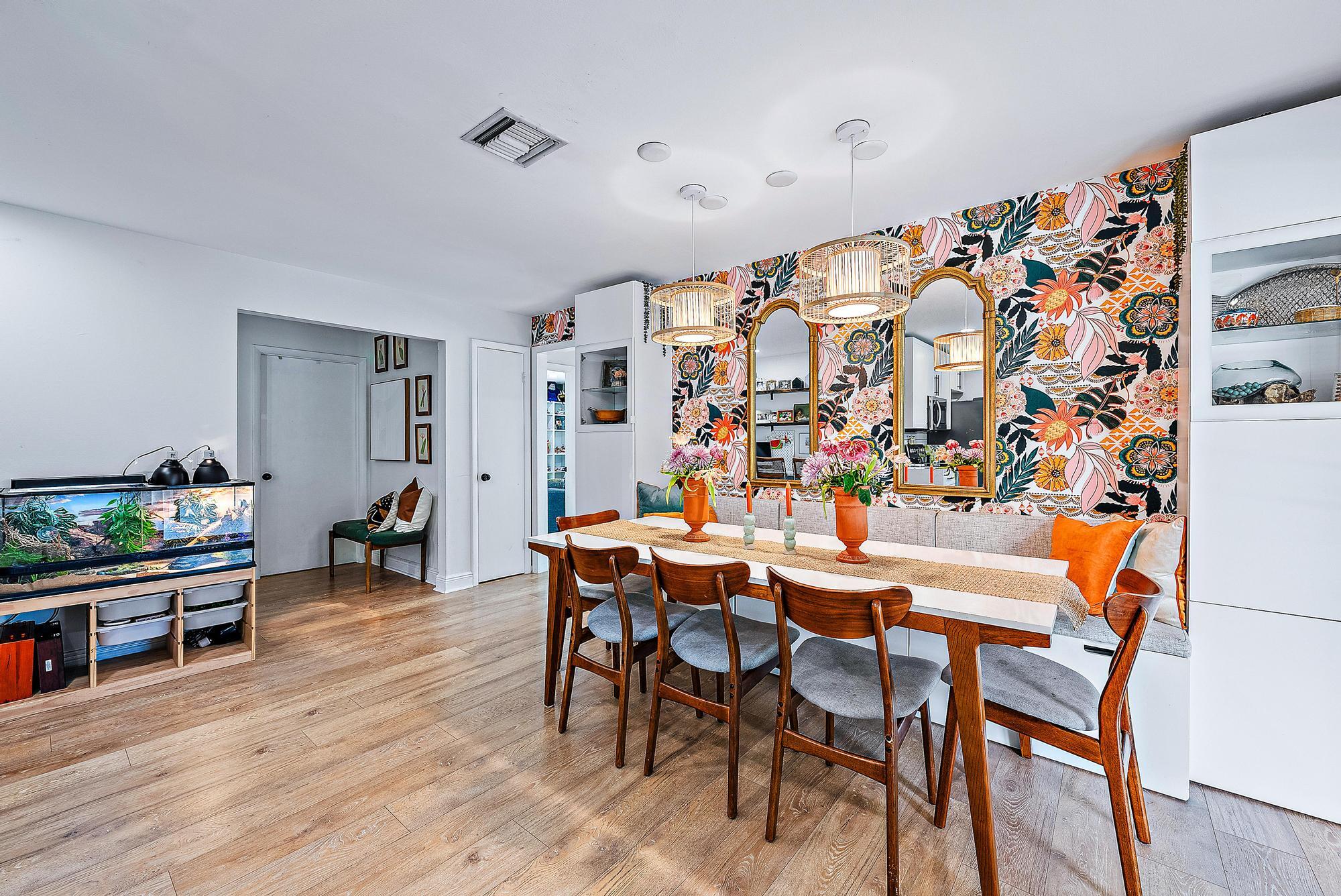 226 Norfolk Road Jupiter, FL 33469 - Photo 12 of 33 Dining Area