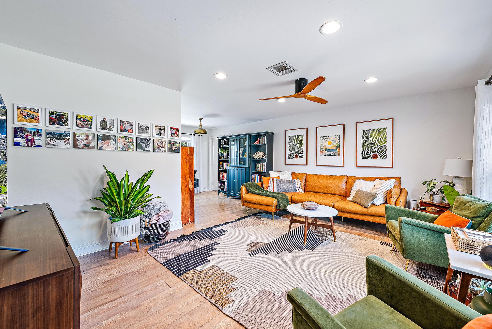 226 Norfolk Road Jupiter, FL 33469 - Photo 6 of 33 Living Area