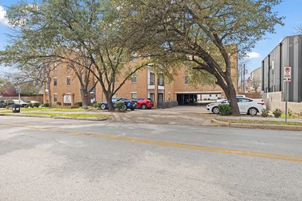 $349,900 | 203 East 31st Street, Unit 308, Austin, TX 78705