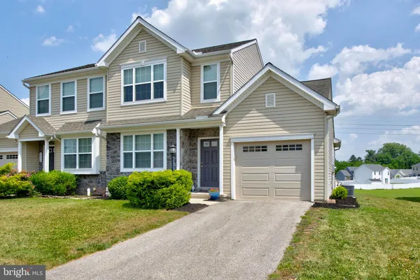 $289,900 | 2626 Brownstone Drive, Dover, PA 17315
