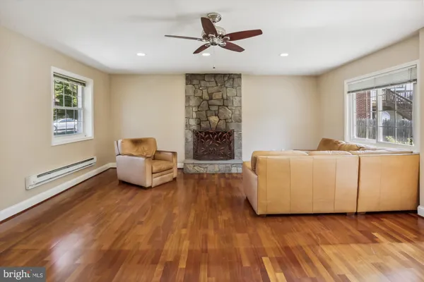 $4,000 | 11817 Charen Lane, Potomac, MD 20854