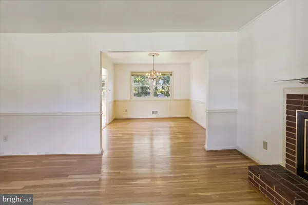 $4,000 | 11817 Charen Lane, Potomac, MD 20854