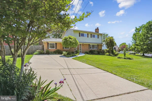 $4,000 | 11817 Charen Lane, Potomac, MD 20854