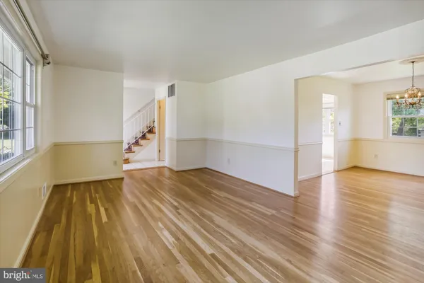 $4,000 | 11817 Charen Lane, Potomac, MD 20854