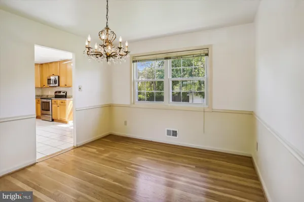 $4,000 | 11817 Charen Lane, Potomac, MD 20854