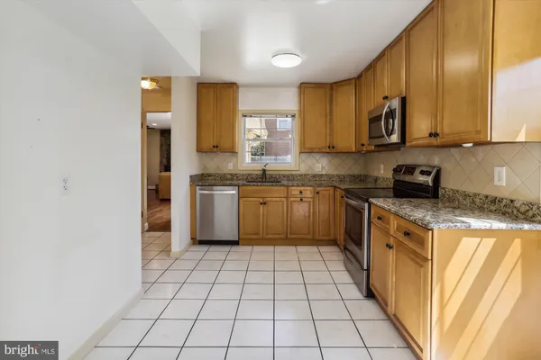 $4,000 | 11817 Charen Lane, Potomac, MD 20854