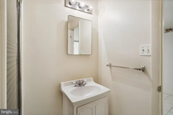 $4,000 | 11817 Charen Lane, Potomac, MD 20854