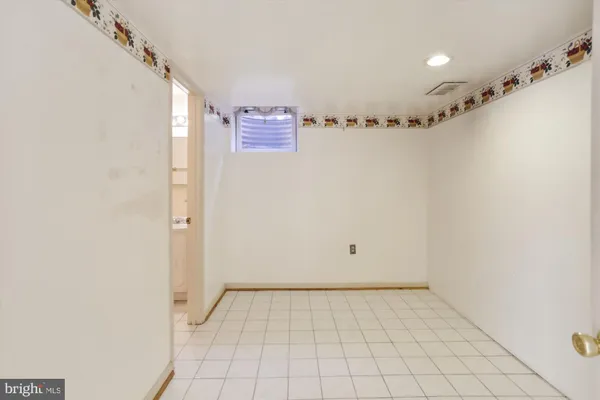 $4,000 | 11817 Charen Lane, Potomac, MD 20854