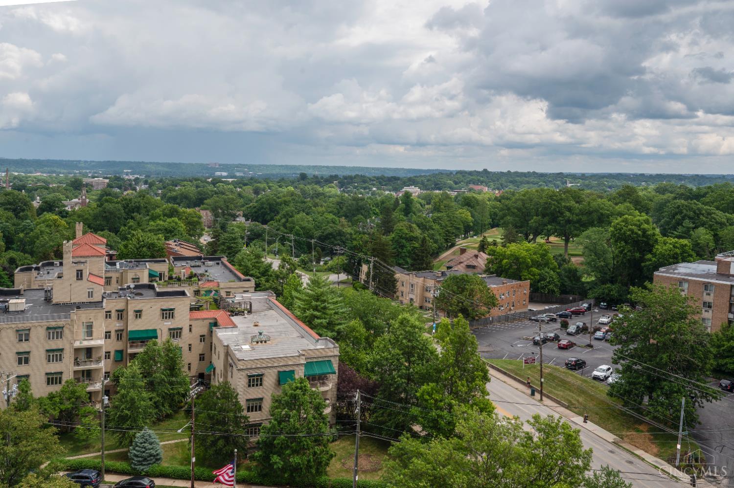 2324 Madison Road, Unit 1404 Cincinnati, OH 45208 - Photo 29 of 35
