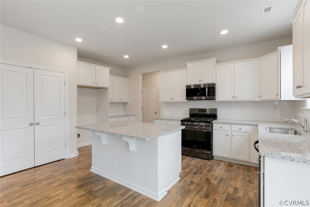 1412 Braisden Road Midlothian, VA 23114 - Photo 3 of 22 Gallery Image 3