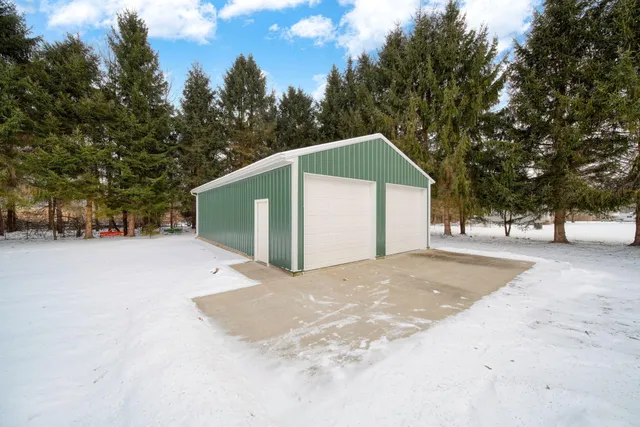 $337,500 | 6117 Kennedy Road, Munith, MI 49259