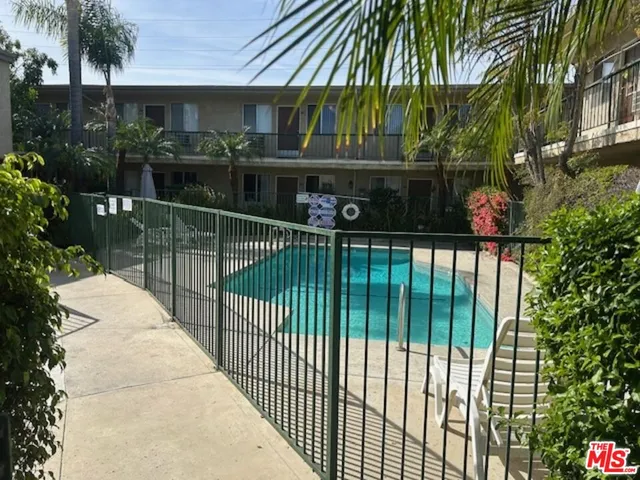 $1,750 | 10540 Balboa Boulevard, Unit 213, Granada Hills, CA 91344