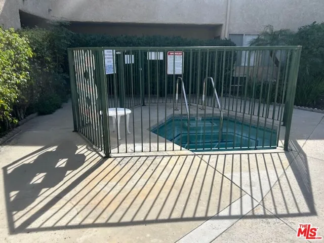 $1,750 | 10540 Balboa Boulevard, Unit 213, Granada Hills, CA 91344