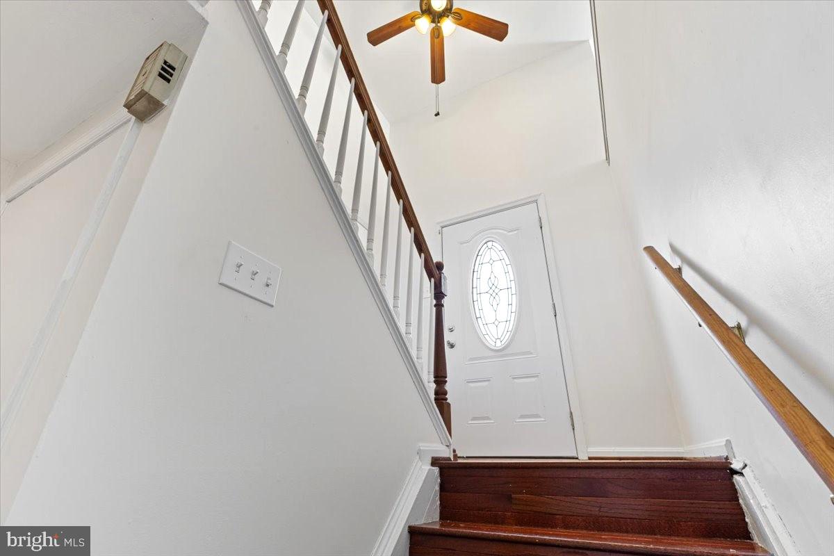 11654 Kipling Drive Waldorf, MD 20601 - Photo 17 of 33 a view of entryway