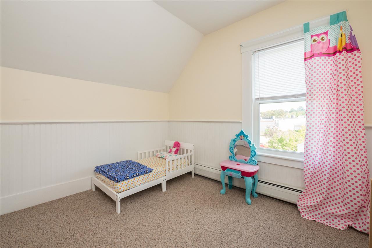 10 Osborne Street Rochester, NH 03867 - Photo 11 of 21