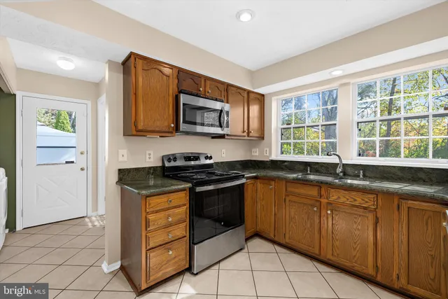 $609,900 | 7859 Crossbay Drive, Severn, MD 21144