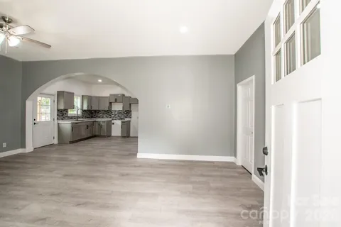 $350,000 | 421 North Oakland Avenue, Statesville, NC 28677
