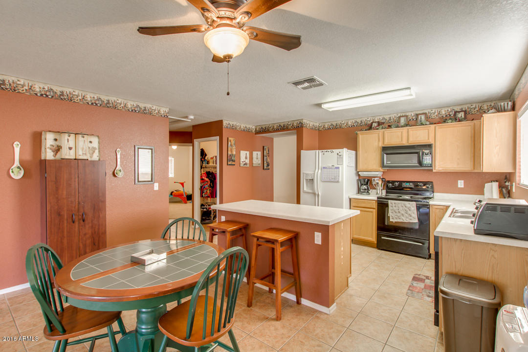 2606 West Romley Road Phoenix, AZ 85041 - Photo 9 of 33 08-Romley