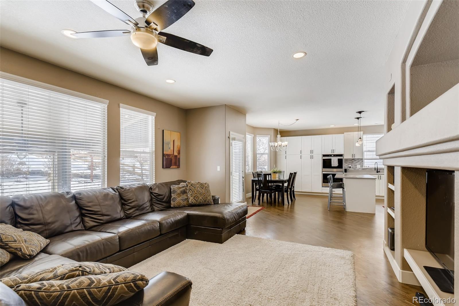 10615 Redcone Way Highlands Ranch, CO 80130 - Photo 3 of 34 Gallery Image 3