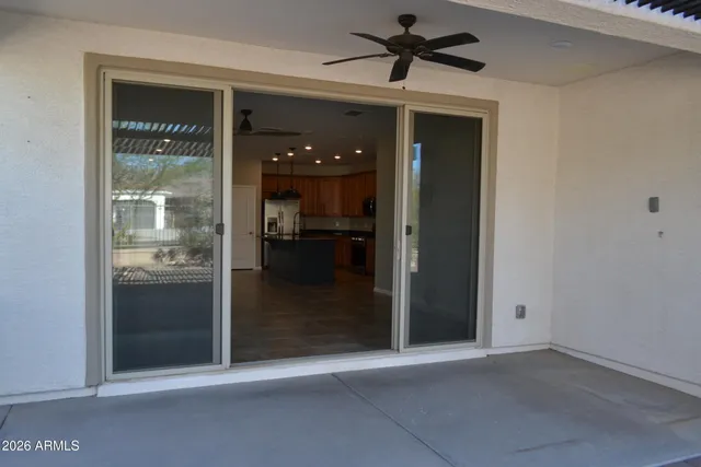 a view of a house with backyard