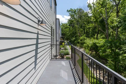 $499,900 | 344 East Village Lane, Nashville, TN 37216