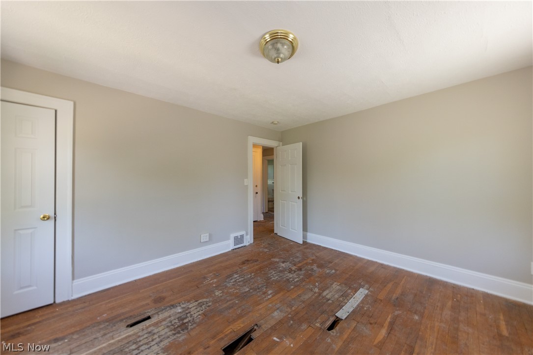 14650 Superior Road Cleveland, OH 44118 - Photo 37 of 50