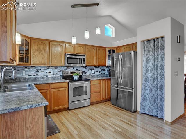 736 Rye Ridge Road Fountain, CO 80817 - Photo 4 of 44
