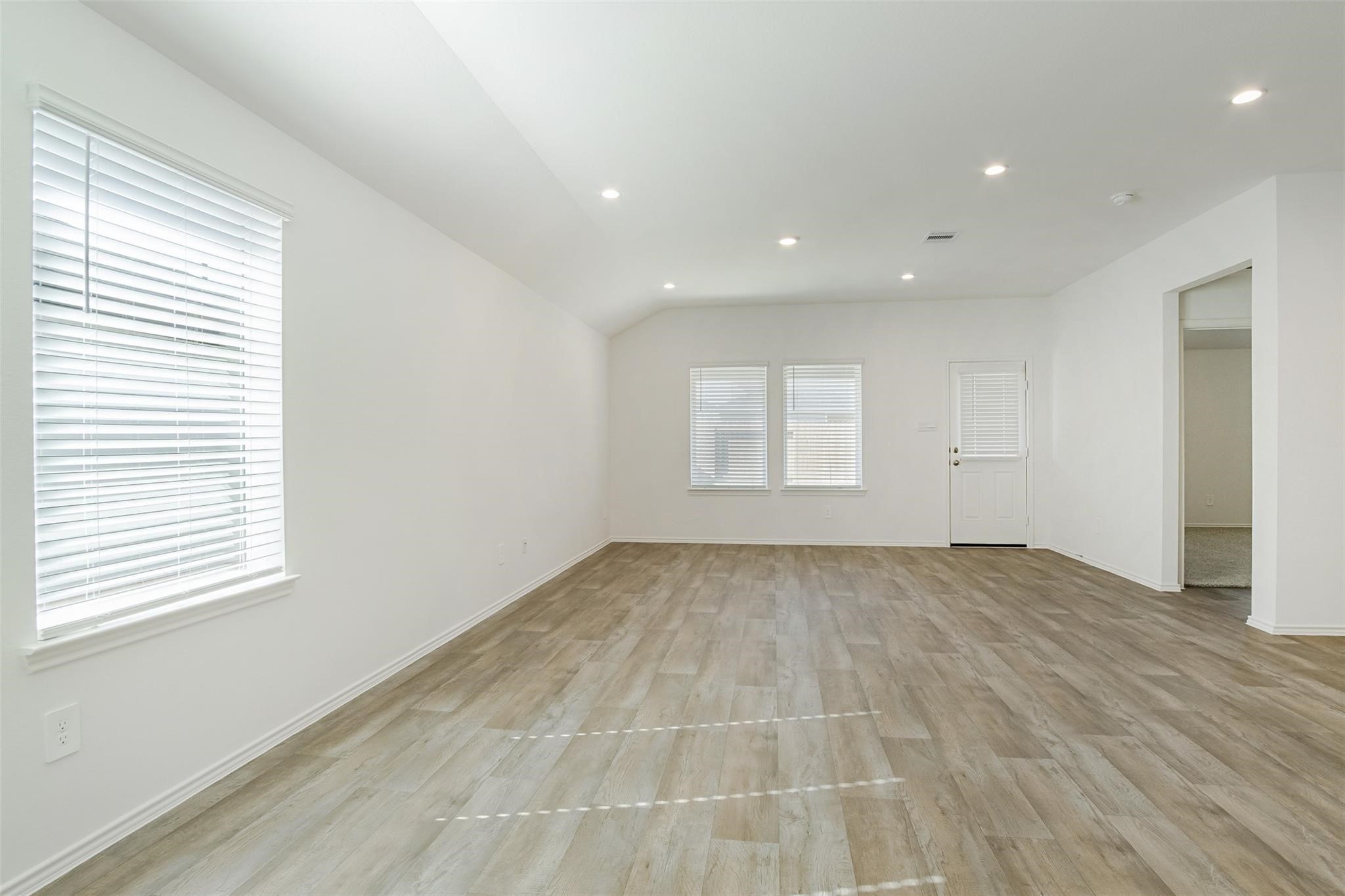 4214 Ramsbury Reach Court Fulshear, TX 77441 - Photo 23 of 50