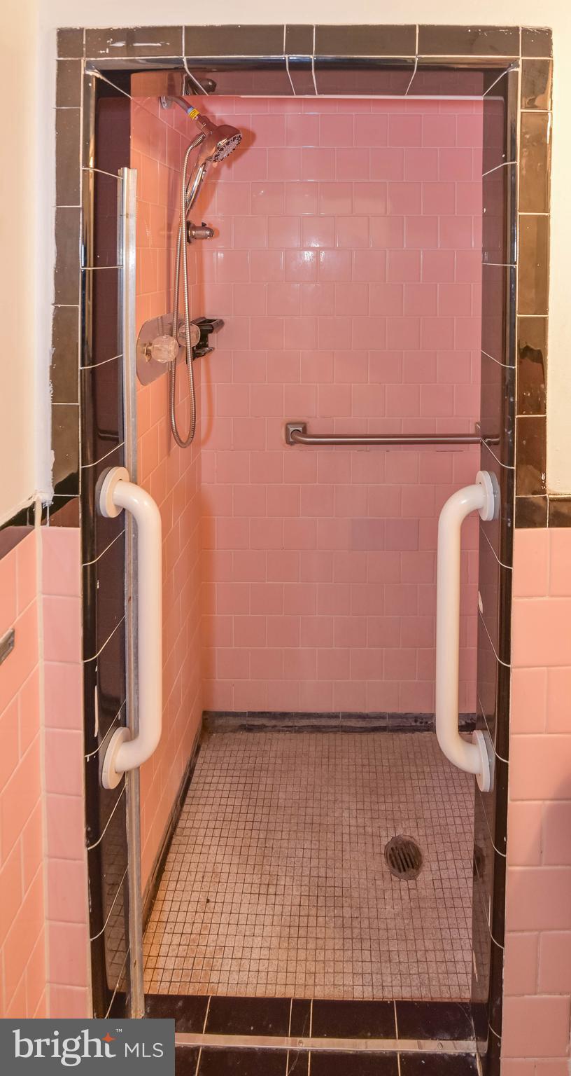 4510 Old Court Road Baltimore, MD 21208 - Photo 16 of 49