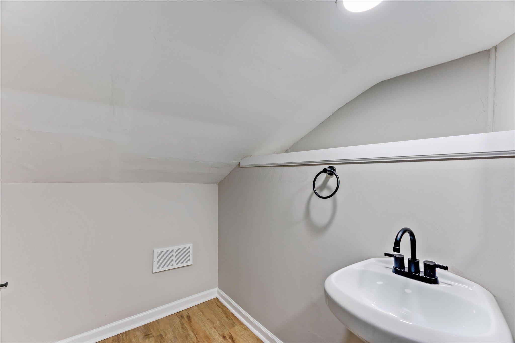 306 Colton Road Columbus, OH 43207 - Photo 30 of 44 43-dsc05207-dsc05209