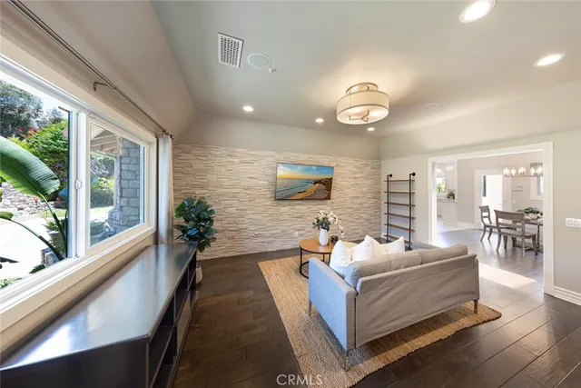 $12,500 | 185 South Trish Court, Anaheim Hills, CA 92808