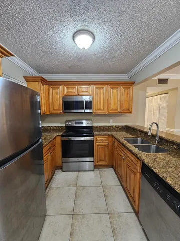 $1,900 | 1681 Balfour Point Drive, Unit B, West Palm Beach, FL 33411