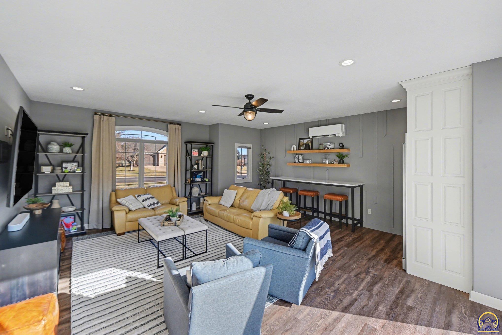 5739 Southwest 44th Court Topeka, KS 66610 - Photo 13 of 41